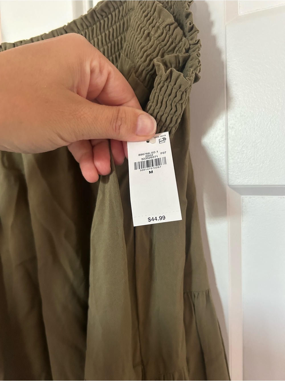 Old Navy Airy Smocked Maxi Dress in color kombu NWT - Picture 5 of 8